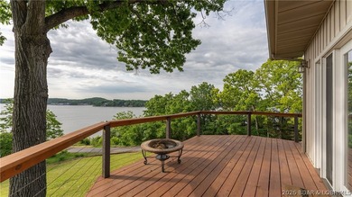 Check out that View! This beautifully maintained 3-bedroom - photo 3