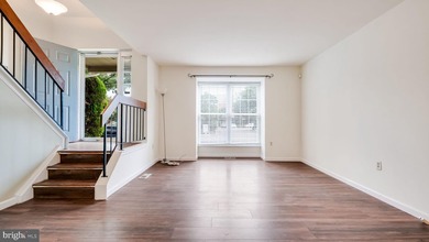 Don't wait to take a look at this 1,374 square foot 3 Bedroom 2 - photo 6