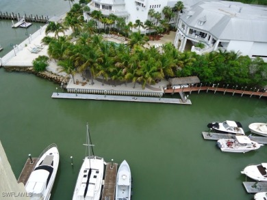 Size is 10x10x30. Located high and dry. Marina located at the - photo 5