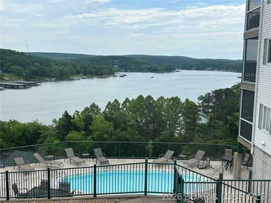 Sitting on a bluff over the majestic Big Niangua, The Lighthouse - photo 6