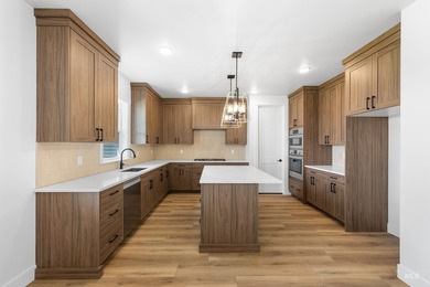 JUST COMPLETED in Waterbrook Farms, *The Lancaster* offers a - photo 7