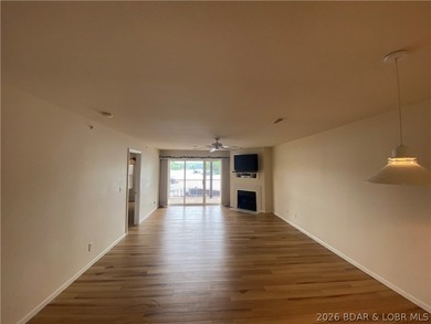 ***Garage Available*** Start your lake adventures in this - photo 2