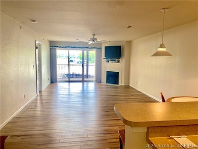 ***Garage Available*** Start your lake adventures in this - photo 3