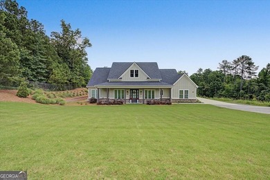 This gorgeous custom home in the desirable East Paulding - photo 3