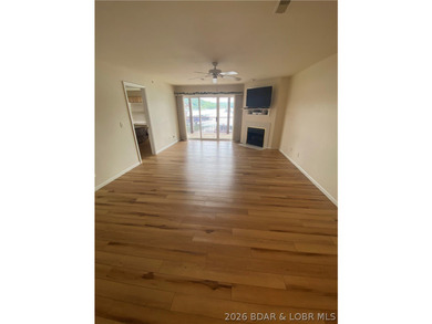 ***Garage Available*** Start your lake adventures in this - photo 4