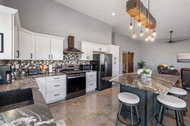Listed by Shauna Sheets, KWBH,. Enjoy the lake lifestyle without - photo 7