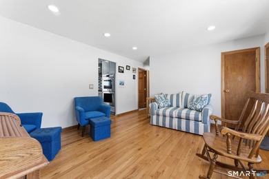This one will amaze you! Kitchen has been totally remodeled with - photo 9