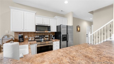 Rare DOUBLE condo offering 3,495 sq ft of lake living! This - photo 9