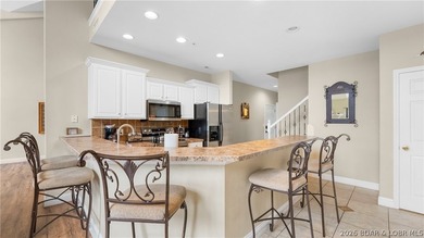 Rare DOUBLE condo offering 3,495 sq ft of lake living! This - photo 10