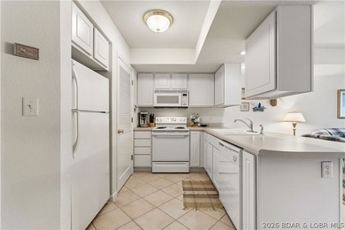 Rare opportunity at Lighthouse Landing! This fully furnished - photo 8