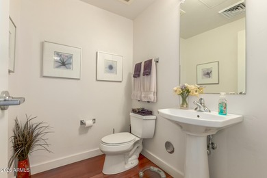 Stunning 1 bed 1 1/2 bath unit with office. Largest 1 bedroom