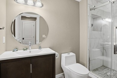 Very well maintained 2 level home in a private gated community - photo 16
