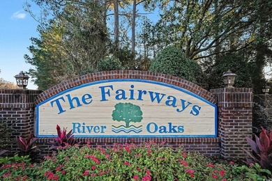 This welcoming 2-bedroom, 2-bath first-floor end-unit condo sits - photo 27