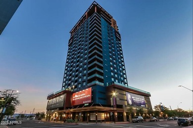 Stunning 1 bed 1 1/2 bath unit with office. Largest 1 bedroom