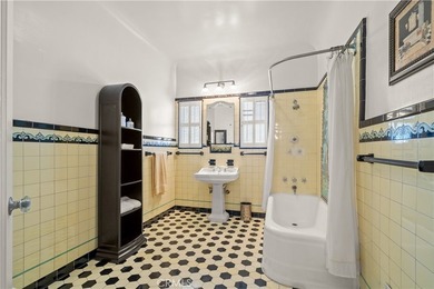 2625 E Ocean Blvd - photo 41