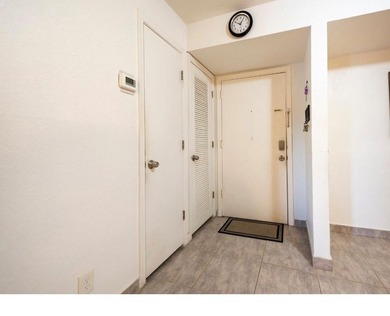 Beautiful 2-bed and 2-bath ready to move in. Close to - photo 12