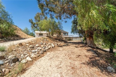 Discover this extraordinary opportunity to own a large portion - photo 13