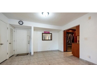 Beautiful 2-bed and 2-bath ready to move in. Close to - photo 14