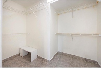 Beautiful 2-bed and 2-bath ready to move in. Close to - photo 15