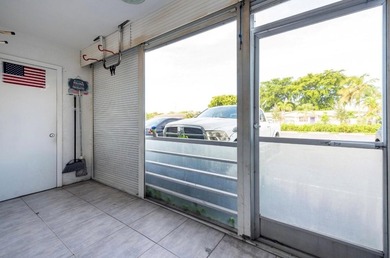 Beautiful 2-bed and 2-bath ready to move in. Close to - photo 16