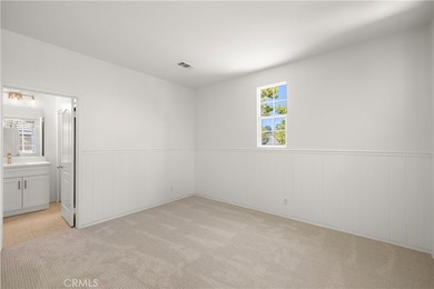 Welcome to this beautifully reimagined turnkey home, ideally - photo 23