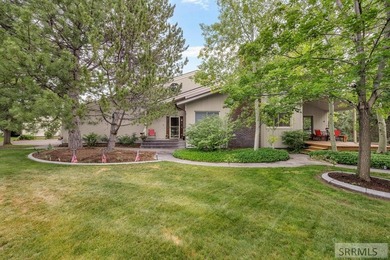 Welcome to 2195 Midway Ave in Ammon, Idaho! This spacious - photo 1
