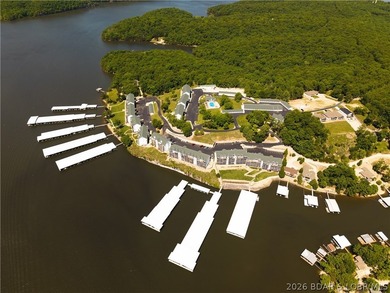 Experience lake living surrounded by nature & green spaces in - photo 4