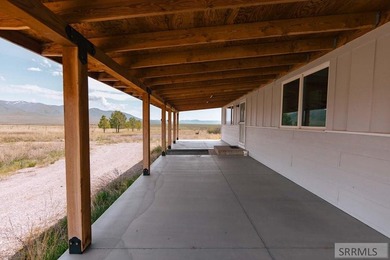 One-of-a-kind property with 320 stunning lush acres & 2 - photo 6