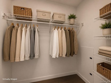 Welcome to this spacious south-facing 1-bedroom, 1-bathroom - photo 15