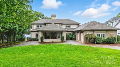 Lake Home ActiveUnderContr in Mooresville, North Carolina
