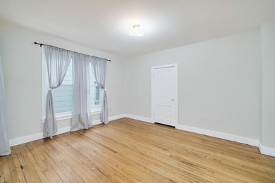 This charming duplex sits on a large lot with a privacy fenced - photo 18