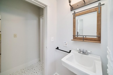 This charming duplex sits on a large lot with a privacy fenced - photo 21