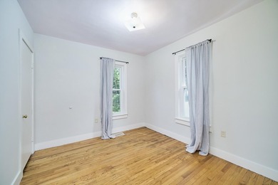 This charming duplex sits on a large lot with a privacy fenced - photo 22