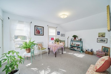This charming duplex sits on a large lot with a privacy fenced - photo 25