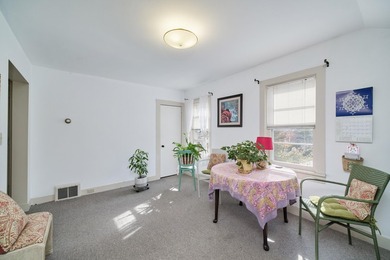 This charming duplex sits on a large lot with a privacy fenced - photo 26