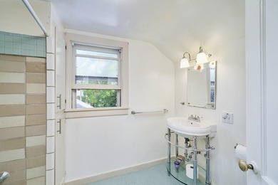 This charming duplex sits on a large lot with a privacy fenced - photo 31