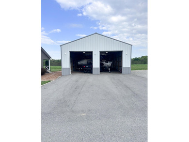 If you've been looking for a clean, move-in ready place that's - photo 32