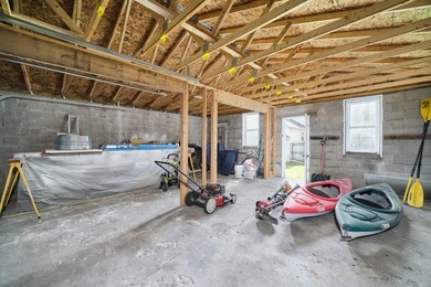 This charming duplex sits on a large lot with a privacy fenced - photo 40