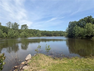 2.84 acres of gentle/flat, very buildable, lakefront land on the - photo 1