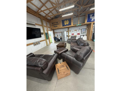If you've been looking for a clean, move-in ready place that's - photo 41