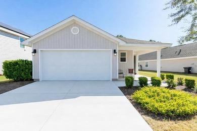 WOODED LOT !! Whether you are a first time home buyer or ready - photo 1