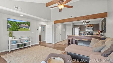 Enjoy lake living with comfort, convenience, and investment - photo 4