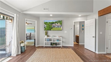 Enjoy lake living with comfort, convenience, and investment - photo 5