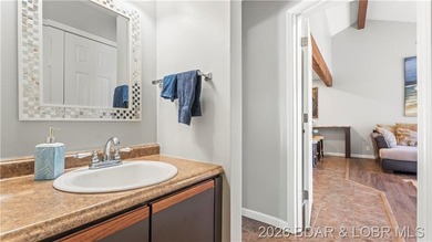 Enjoy lake living with comfort, convenience, and investment - photo 6