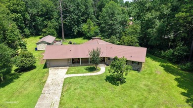 Live your best life in this beautifully appointed home! Roof and - photo 1