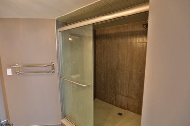 STUNNING!! One bedroom, 1.5 bath unit at the ENCLAVEPLETELY - photo 15