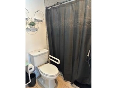 LUXURY STUDIO IN PREMIER INTRACOASTAL HIGH-RISE--FULLY FURNISHED