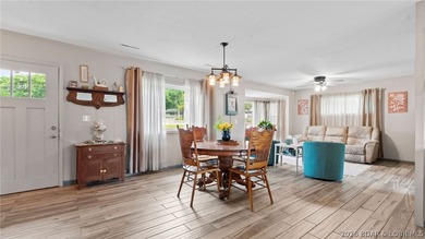 Beautiful 3-bedroom, 2-bath home located right in the heart of - photo 4