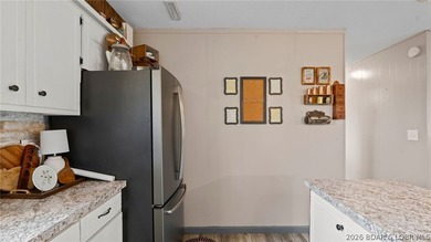Beautiful 3-bedroom, 2-bath home located right in the heart of - photo 8