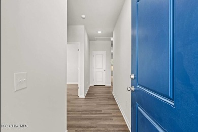 Additional listing photo 1